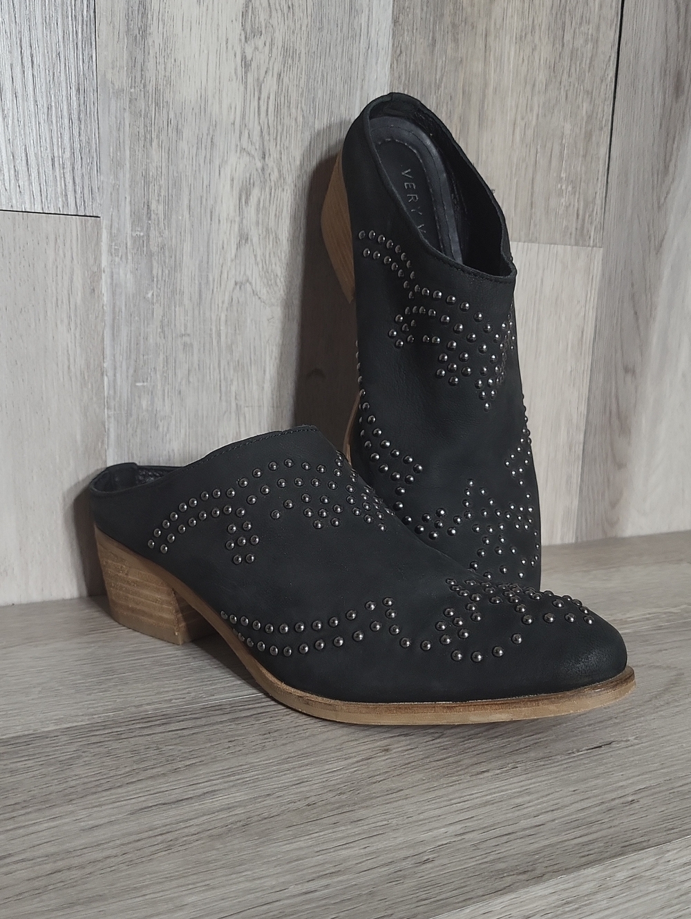Very Volatile Black Studded Leather Mule Clogs Western Boho Block Heel Womens 8